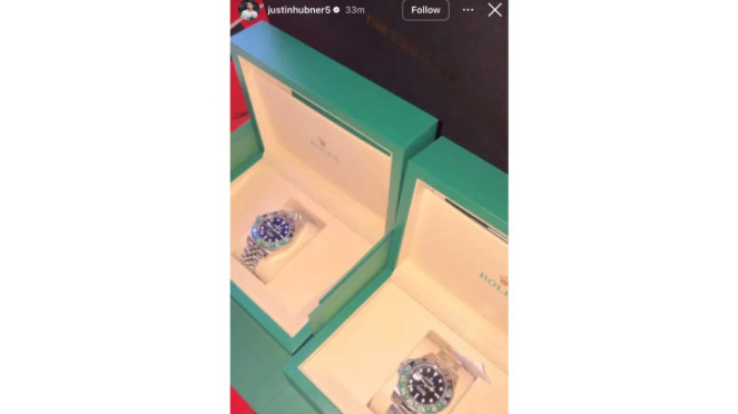 Para pemain timnas Indonesia mendapat hadiah jam tangan dari Prabowo Para pemain timnas Indonesia mendapat hadiah jam tangan dari Prabowo