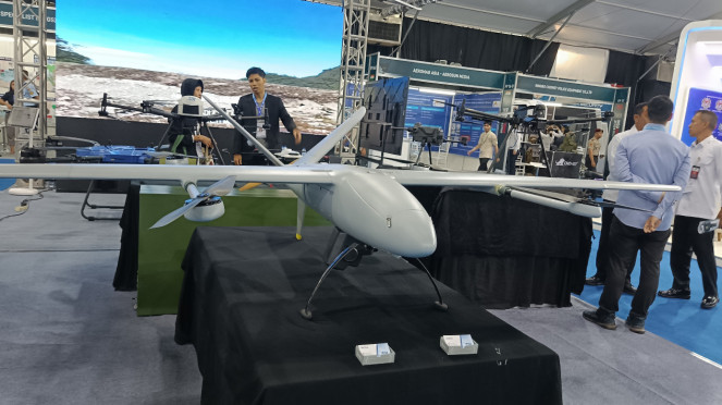 Drone perlengkapan militer buatan Indonesia Drone perlengkapan militer buatan Indonesia