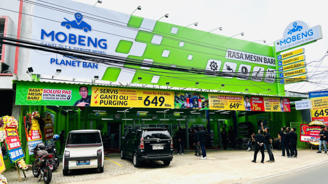 Pembukaan outlet baru bengkel Mobeng di Duren Sawit, Jakarta Timur Pembukaan outlet baru bengkel Mobeng di Duren Sawit, Jakarta Timur