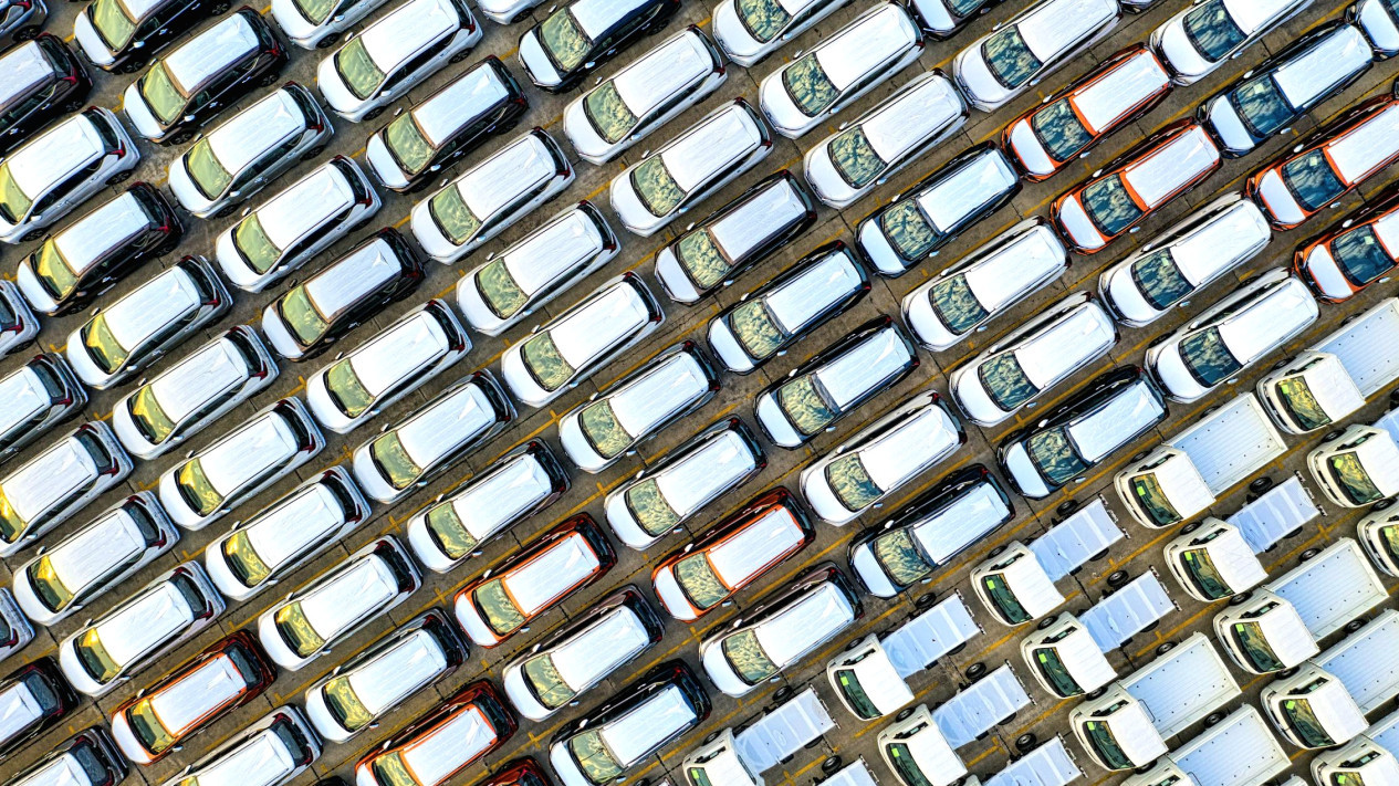 Mobil Warna Cerah Jarang Mengalami Kecelakaan, Mitos atau Fakta?