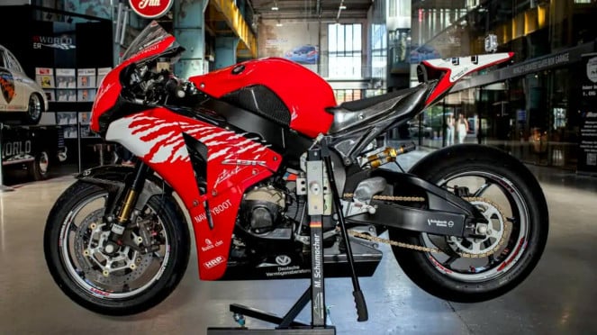 Motor CBR1000RR milik Michael Schumacher Motor CBR1000RR milik Michael Schumacher