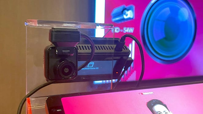 Kamera dasbor Nakamichi Kamera dasbor Nakamichi