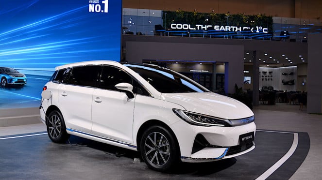 BYD M6 di GIIAS 2025 BYD M6 di GIIAS 2025
