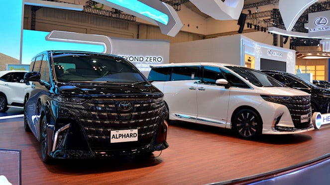 Toyota Alphard di GIIAS 2025 Toyota Alphard di GIIAS 2025