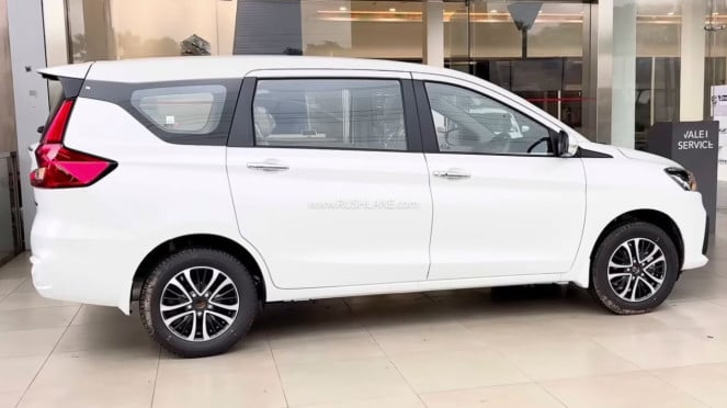 Suzuki Ertiga baru di India Suzuki Ertiga baru di India