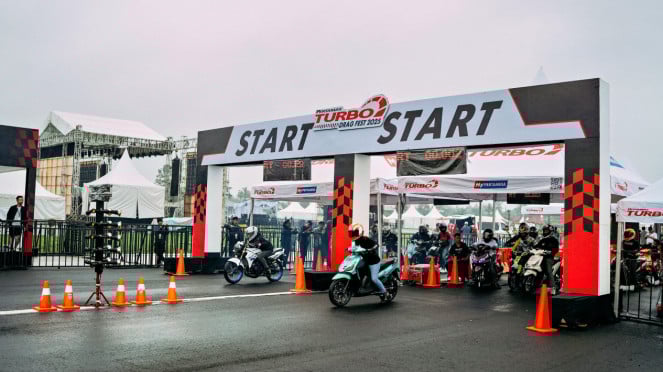 Ajang balap Pertamax Turbo Drag Fest Ajang balap Pertamax Turbo Drag Fest