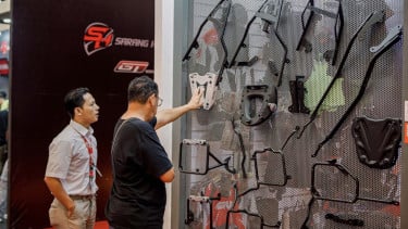 Booth Givi