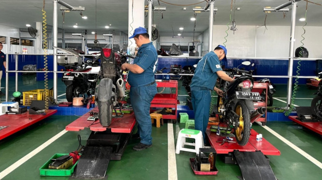 Bengkel resmi motor Suzuki Bengkel resmi motor Suzuki