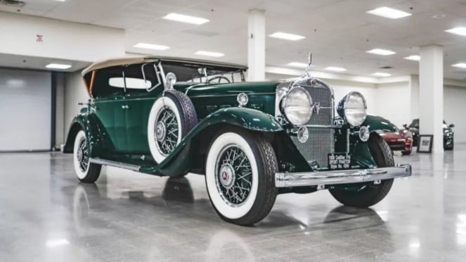 Cadillac V-16 Cadillac V-16