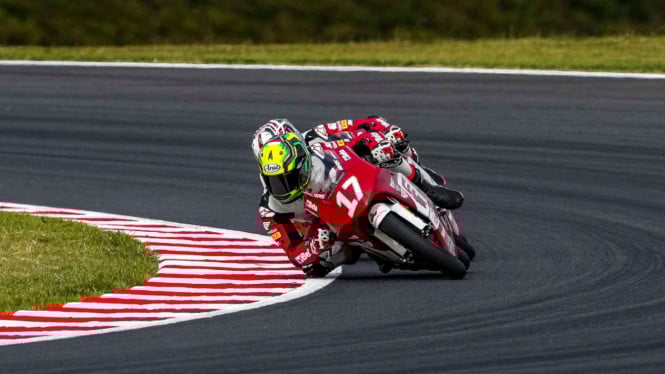 Pembalap tim Astra Honda Motor, Nelson Cairoli Ardheniansyah