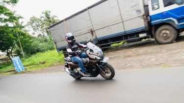 5 Tips Touring Jarak Jauh yang Aman dan Nyaman