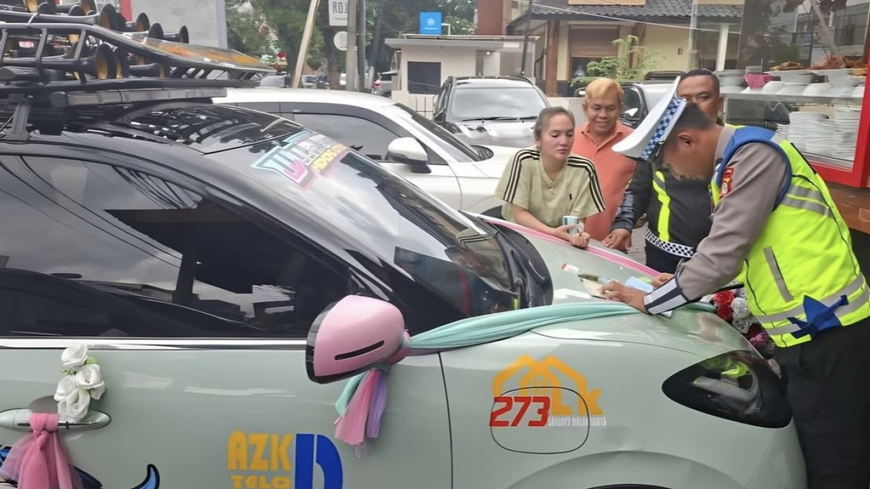 Wuling Binguo EV Pakai Strobo dan Telolet di Jalan, Jadi Sorotan Netizen dan Polisi