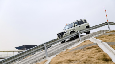 Denza B5 Disiksa Habis-habisan di Medan Ekstrem, Begini Realitanya