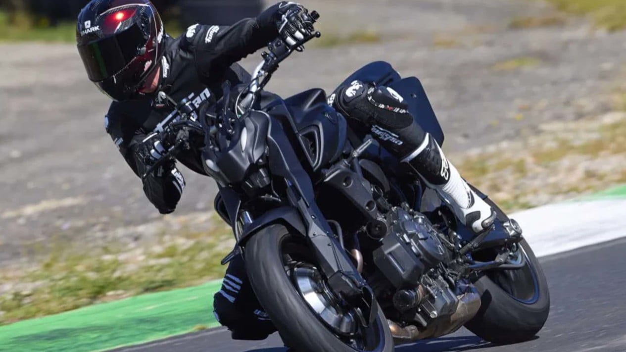 Sepintas Tampak Normal, tapi Ada yang Beda dari Roda Depan Motor Ini