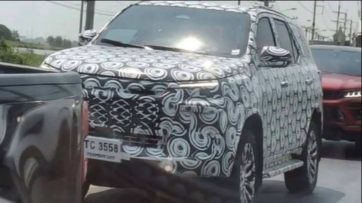 Toyota Fortuner 2026 Kepergok Uji Jalan, Wajah Baru Terinspirasi Hilux