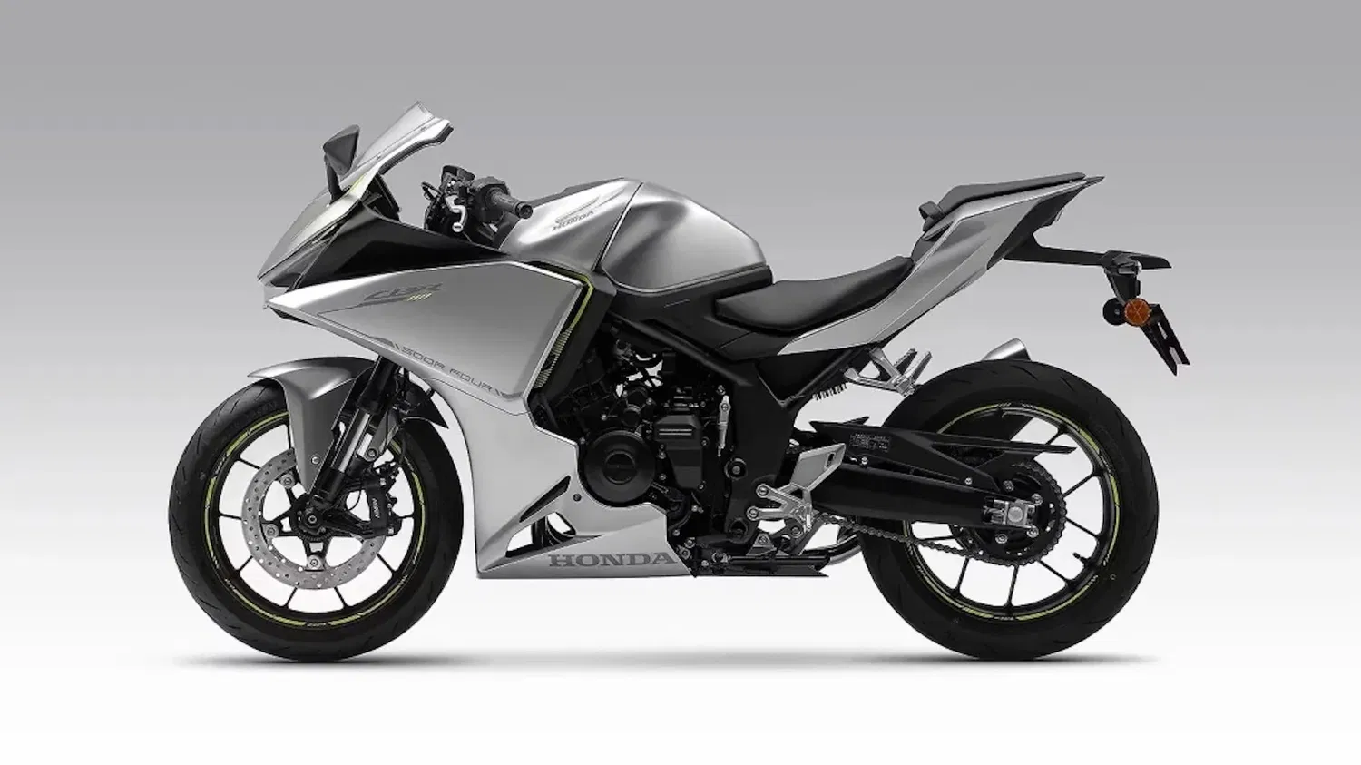 Honda CBR500R Four Dilancarkan di China