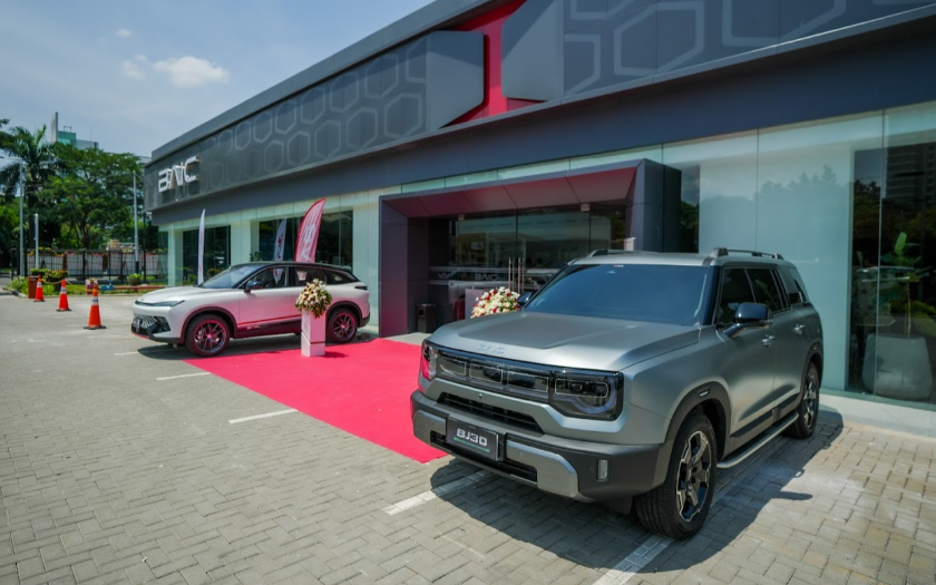 Resmikan Dealer BAIC Berkonsep 1S di Puri Indah, Beli Mobil Diganjar Dashcam Gratis