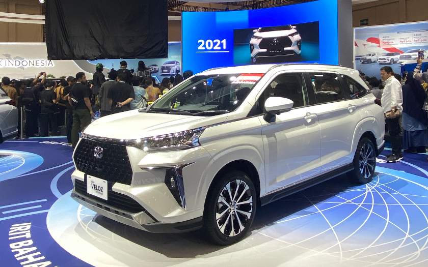 Banjir Promo Toyota di GJAW 2024, Ada Harga Spesial Veloz Hybrid atau Beli Agya Bayar DP Cukup Rp 9 Juta