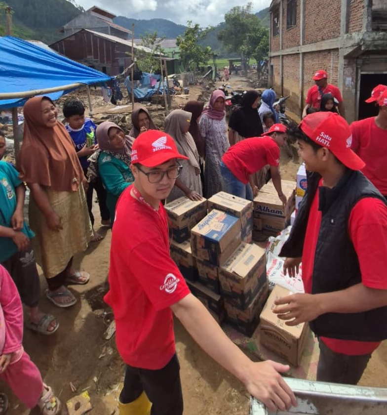 Bantu Ringankan Beban Warga Sumatera, AHM Sediakan Service Motor Gratis dan Sentra Air Bersih