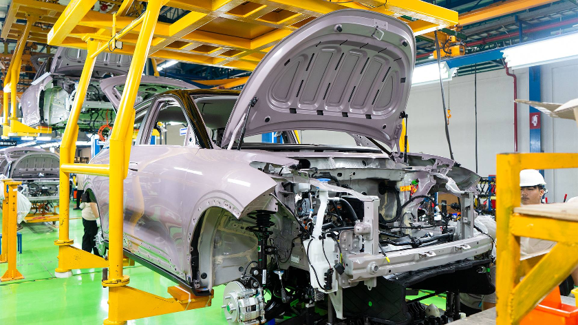 Geely EX2 Resmi Dirakit di Indonesia, TKDN Mencapai 46,5% Pertegas Dominasi EV di Tanah Air