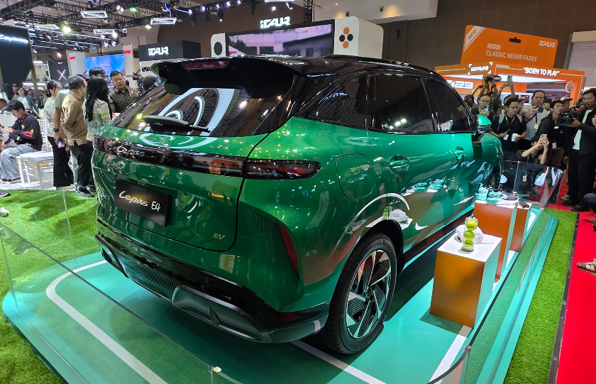 Mobil Listrik Lepas E4 Sudah Buka Pre-Book, Tanda Jadinya Cuma Segini!