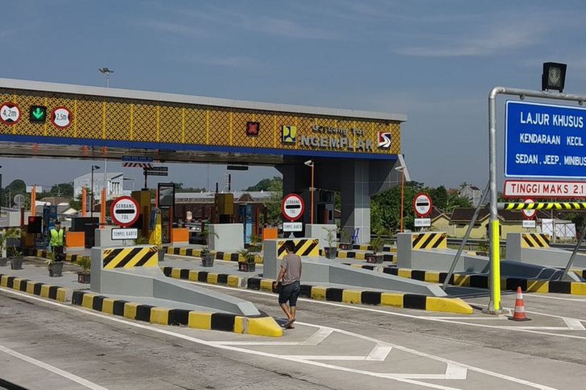 jalan tol, tarif tol, mobil, Jakarta-Surabaya, Berapa Tarif Tol Jakarta–Surabaya Terbaru? Ini Simulasinya