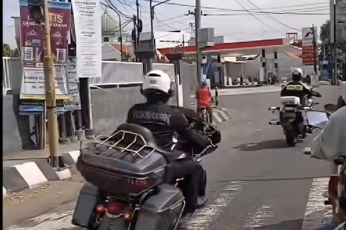 moge, lampu merah, Moge, motor gede, konvoi moge, terobos lampu merah, Viral, Video Rombongan Moge Terobos Lampu Merah