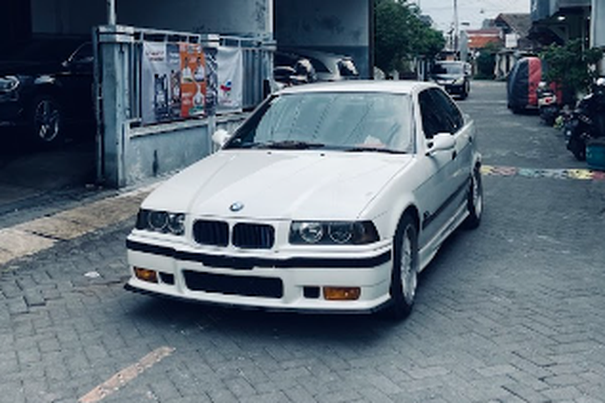 Mobil lawas, pencinta otomotif, BMW E30, mobil lawas, tips membeli mobil, Panduan Cerdas Membeli Mobil BMW Retro