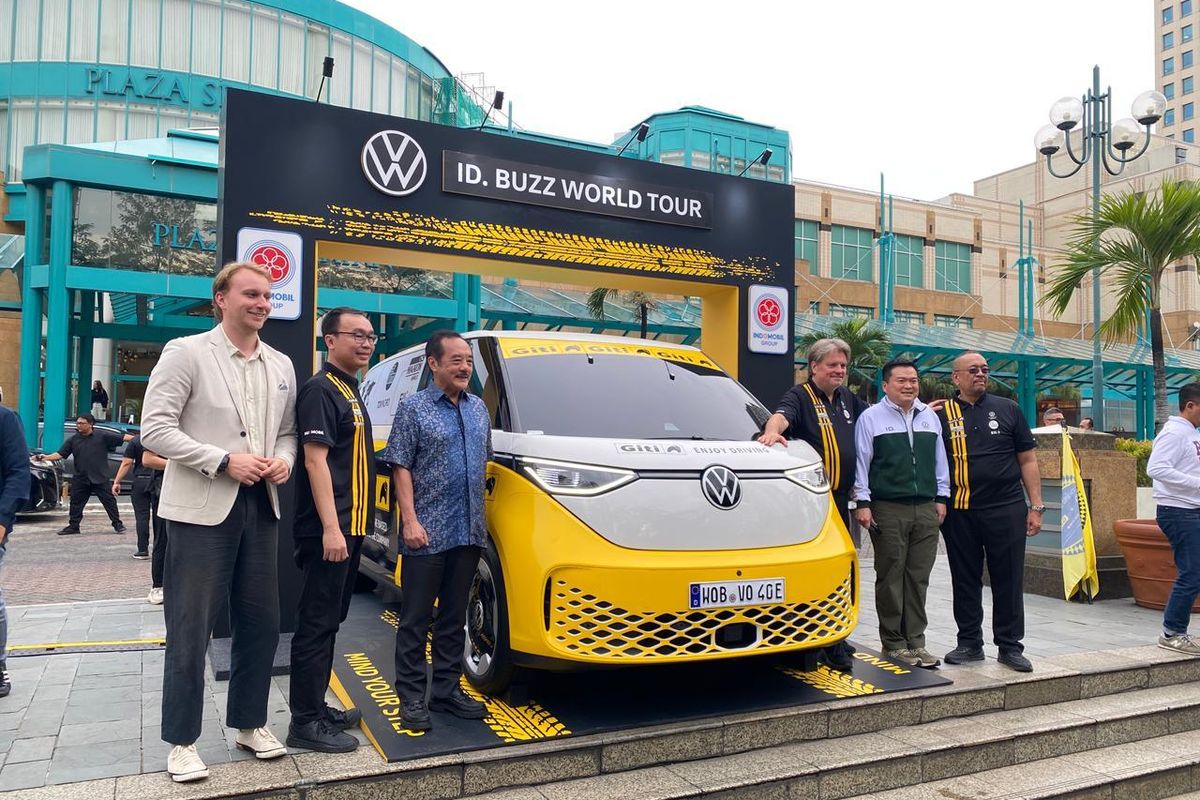 ID. Buzz World Tour Singgah di Indonesia, VW Buktikan Ketangguhan Mobil Listriknya