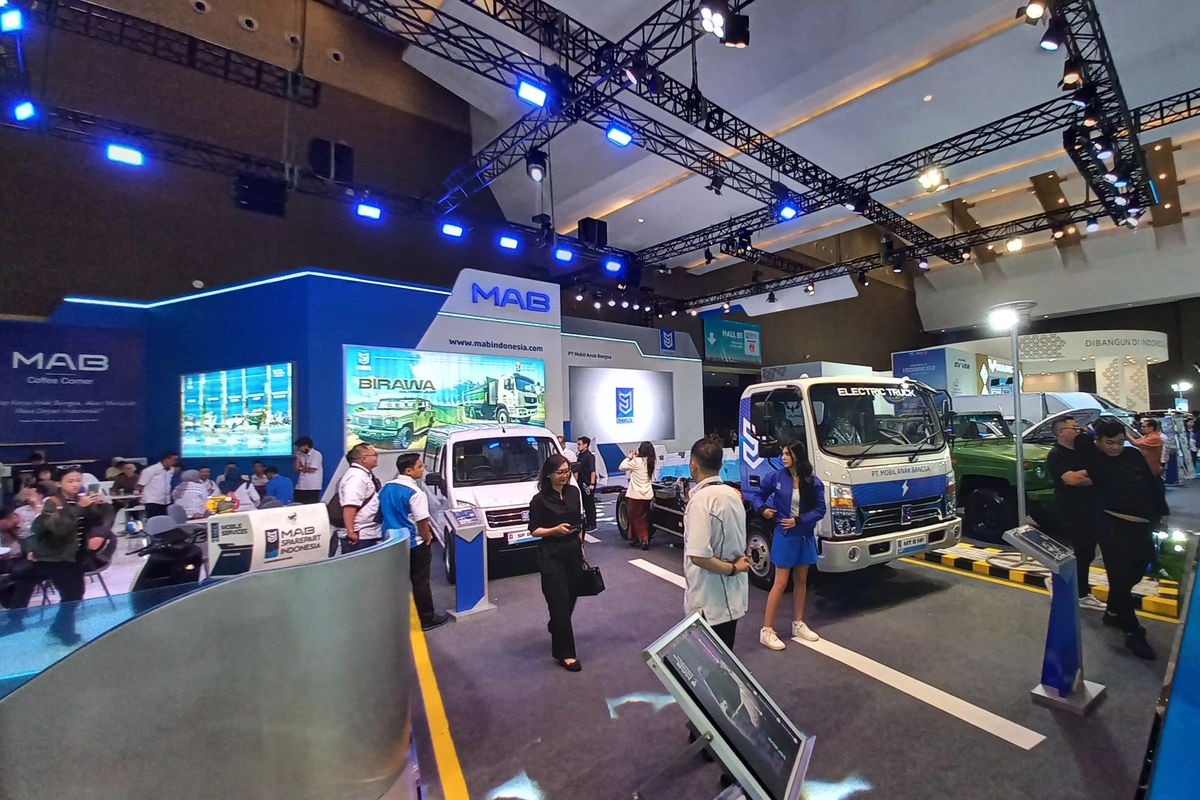 kendaraan listrik, Periklindo Electric Vehicle Show, Kendaraan Listrik, PEVS 2025, otomotif, pameran otomotif, Kendaraan Bermotor Listrik, pameran kendaraan listrik, Jadwal dan Harga Tiket Masuk PEVS 2025 Akhir Pekan Ini