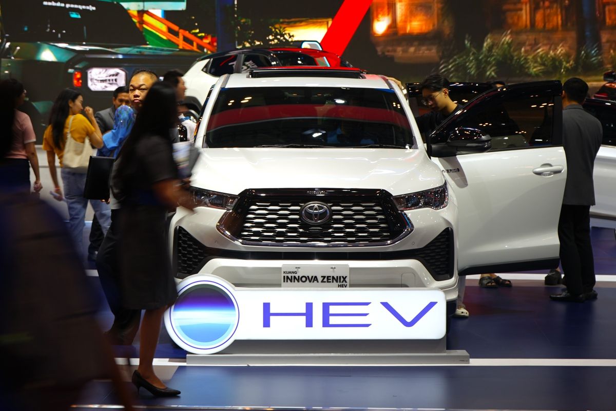 hybrid, Honda, harga mobil, Daihatsu, Suzuki, Rocky, Zenix, Yaris Cross HEV, september 2025, Cek Perbandingan Harga Mobil Hybrid Baru per September 2025