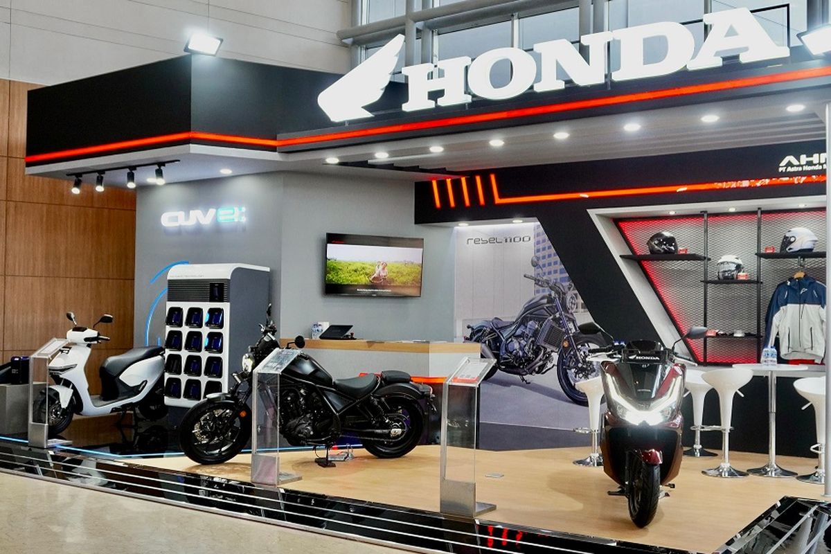 Penjualan sepeda motor, kondisi ekonomi, Astra Honda Motor, market share Honda, penjualan sepeda motor, Market Share Honda Stabil Meski Penjualan Turun