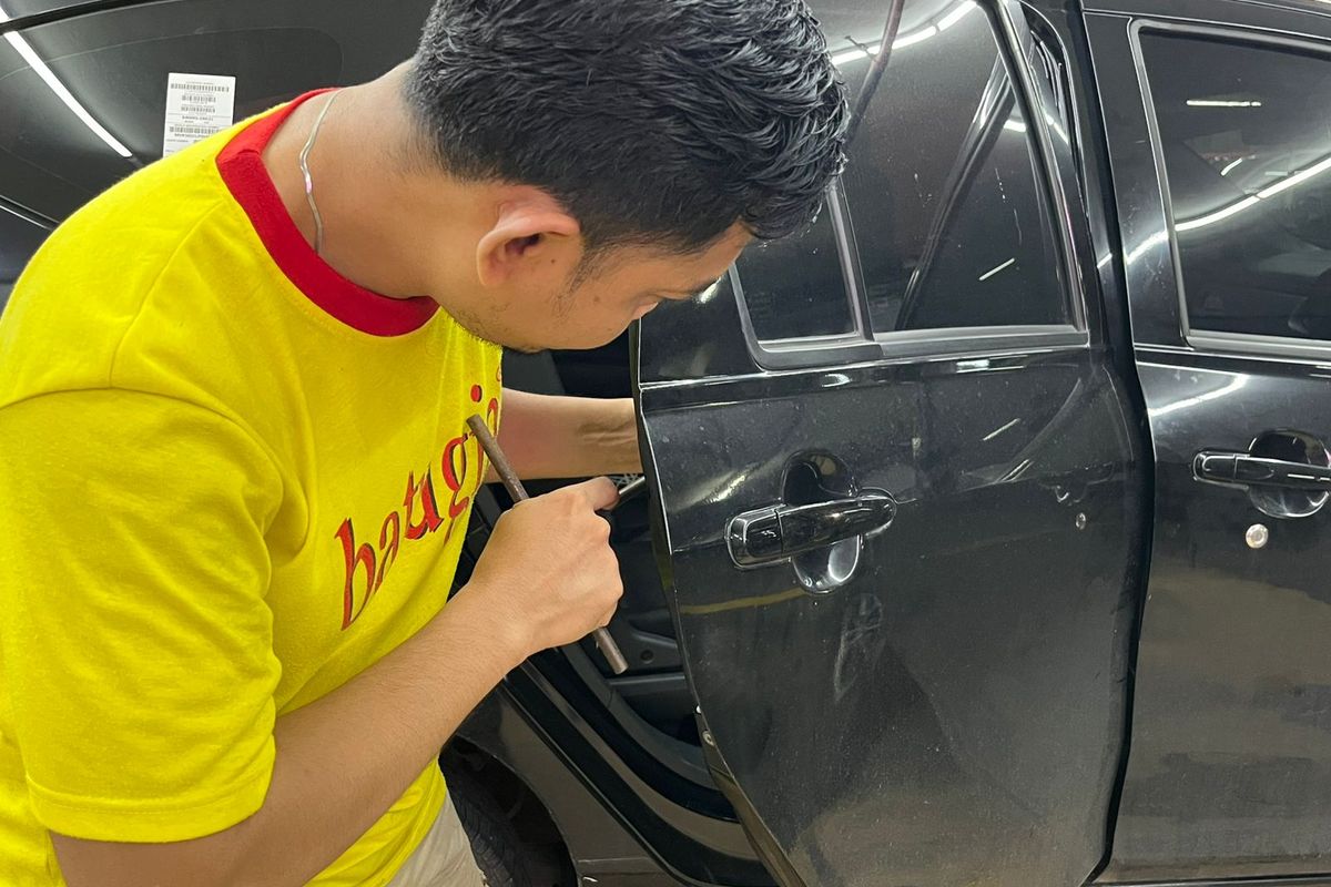 penyok, Paintless Dent repair, body mobil penyok, perbaikan body mobil, Mengenal Teknik PDR, Cara Cepat Perbaiki Mobil Penyok