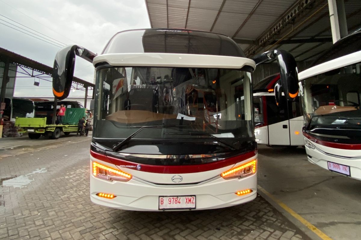Hino, Primajasa, AKAP, hino, primajasa, GIIAS 2025, GIIAS 2025: 100 Unit Bus Hino Perkuat Layanan Transportasi Primajasa
