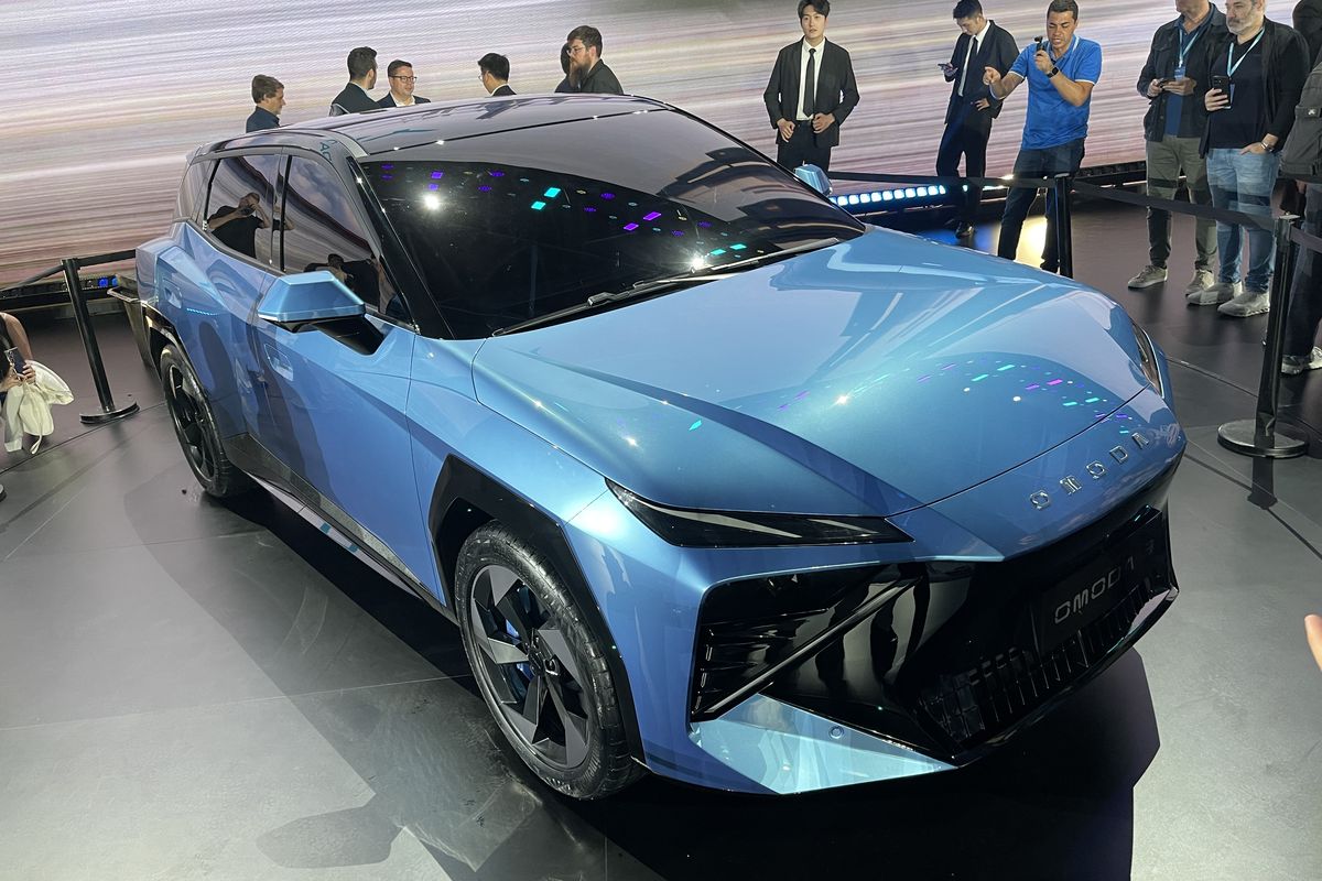 Omoda, Omoda C3, gundam, Jaecoo Indonesia, Gundam, omoda C3, SUV Kompak Omoda C3 Tampil Perdana di Dunia Terinspirasi Robot Gundam