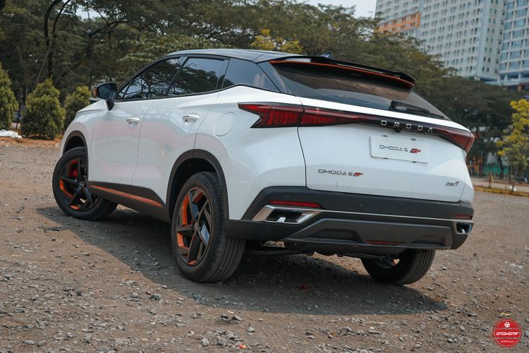 Komparasi Creta Alpha vs Omoda 5 GT FWD, Siapa Lebih Unggul?