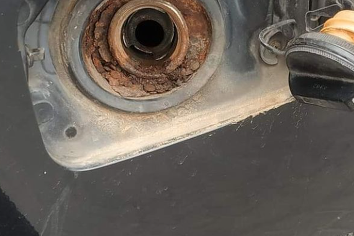 mobil bekas, Mobil bekas, mobil bekas banjir, kerugian beli mobil bekas banjir, Ini Alasan Tidak Disarankan Beli Mobil Bekas Banjir