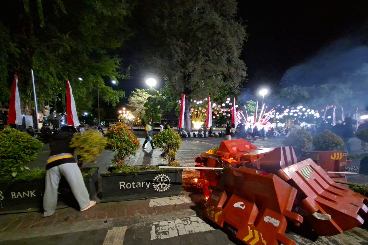 demo, Dishub, dishub solo, Unjuk Rasa Solo, halte bst, Cek Lokasi Halte BST Solo yang Rusak Akibat Unjuk Rasa