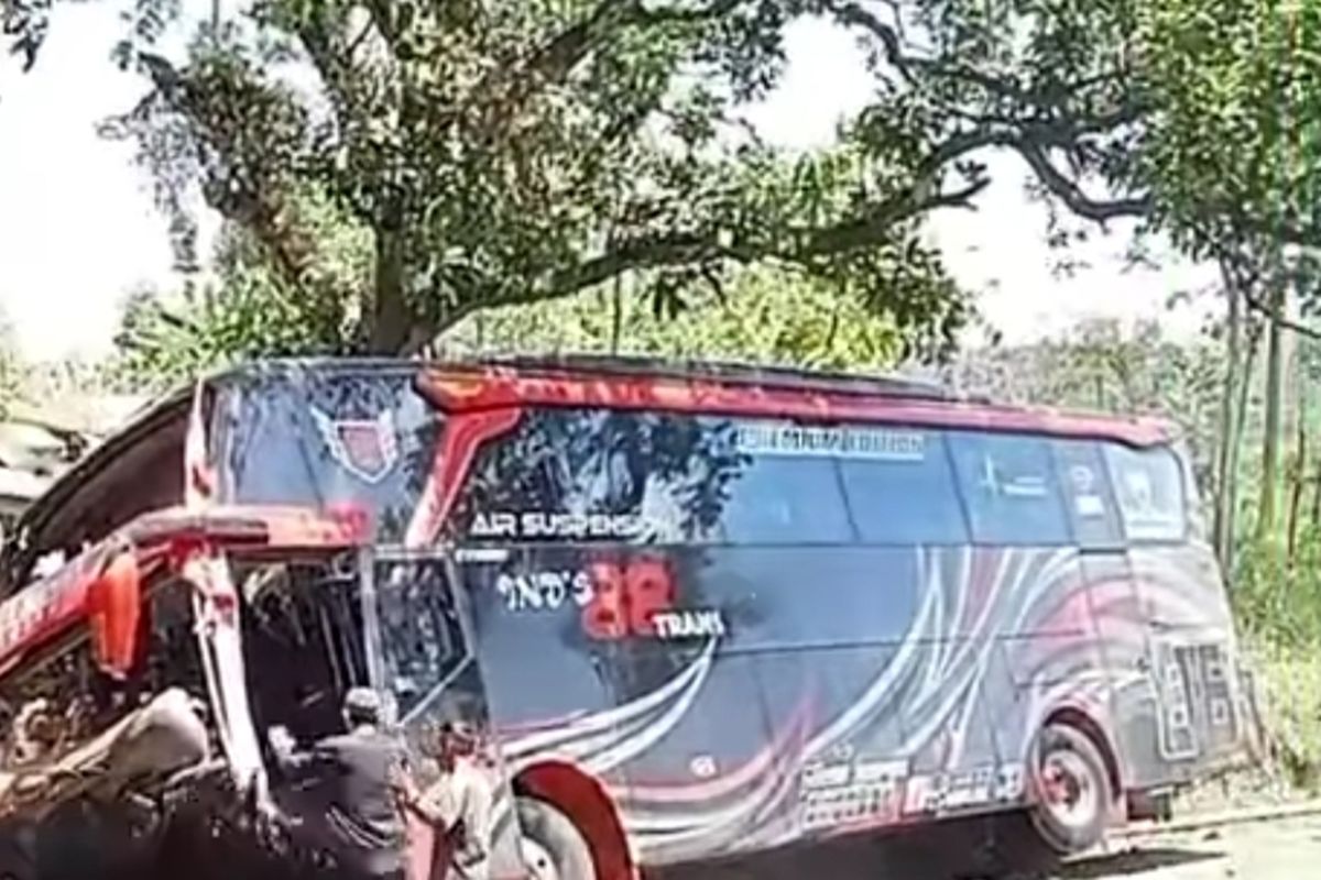 kecelakaan, rem blong, kecelakaan bus, Bus rem blong, kecelakaan bus rs bina sehat, Kesalahan Pengemudi di Turunan Bisa Sebabkan Rem Blong, Ini Penjelasannya