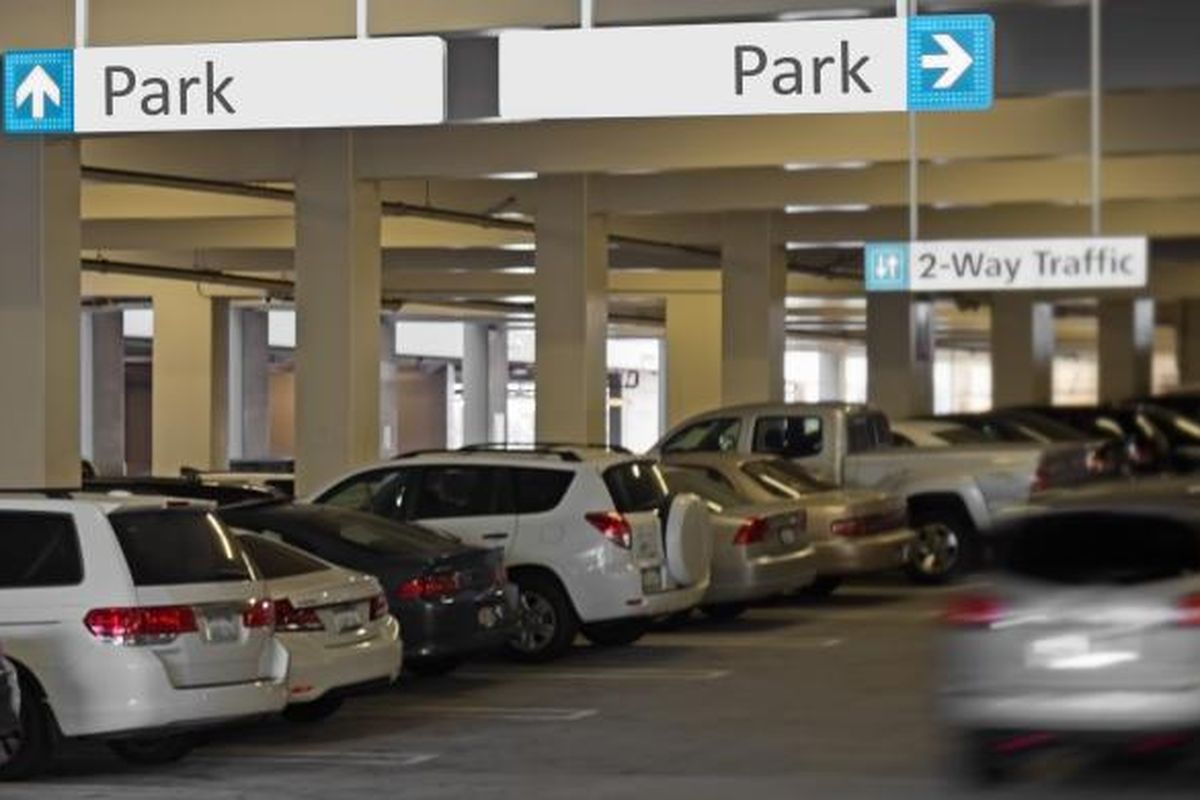 manajemen parkir, kendaraan pribadi, transportasi umum, tempat parkir, tarif parkir, Indonesia Parking Association, Transportasi umum, Institute for Transportation & Development Policy (ITDP), Tanggapan Asosiasi Parkir Soal Wacana Kenaikkan Tarif Parkir