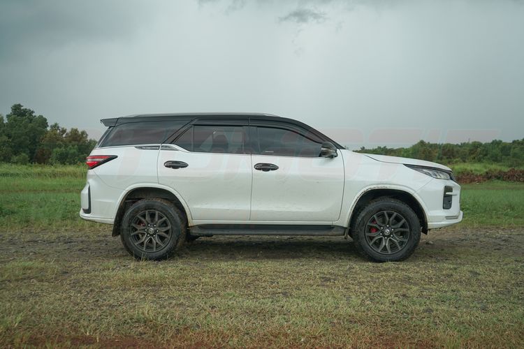 Tes Performa dan Konsumsi BBM Toyota Fortuner GR Sport