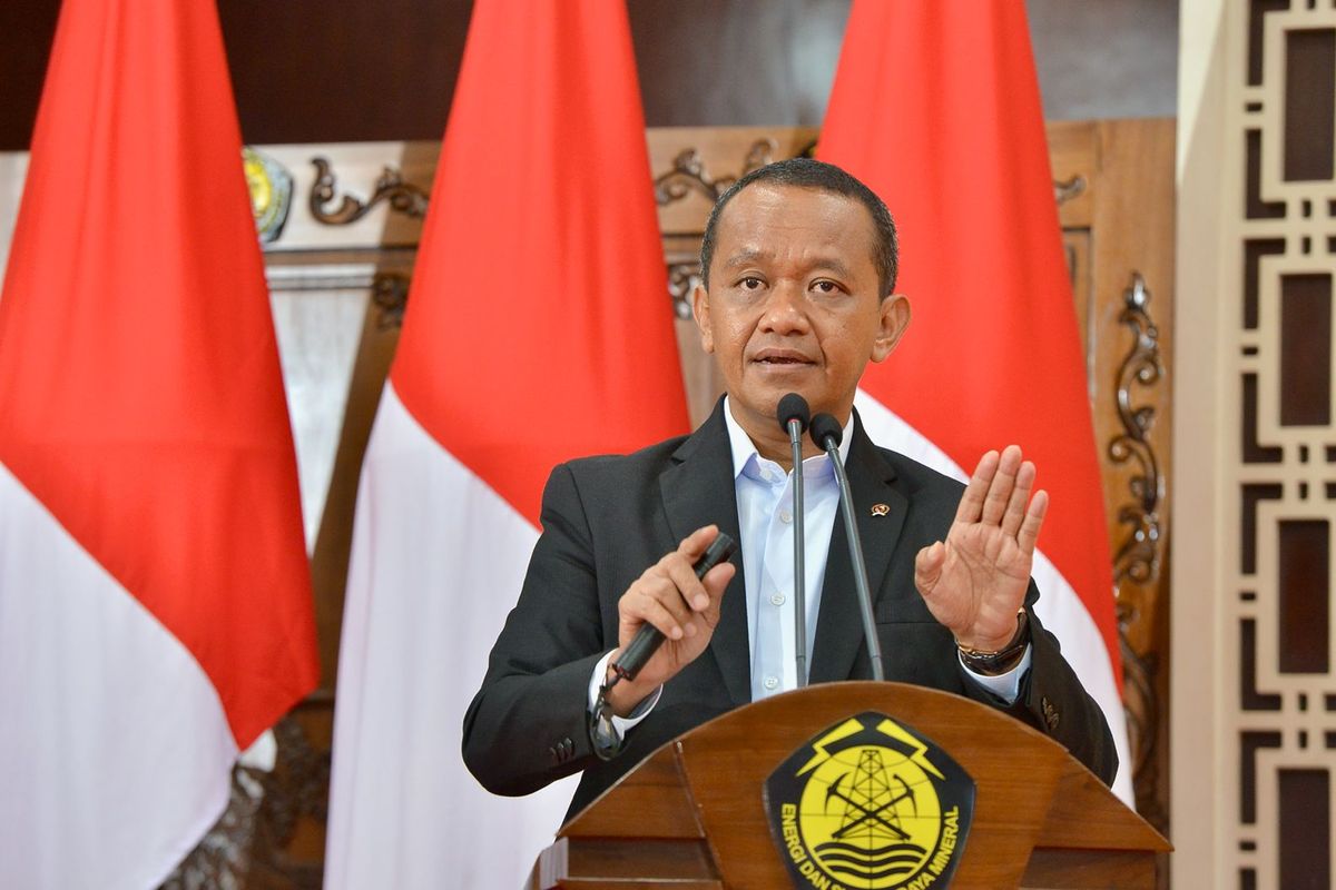 otomotif, Bahan bakar minyak, bahan bakar minyak (BBM), Bahlil Lahadalia, etanol, etanol 10 persen di BBM, Bahlil Sebut BBM E10 Baru Realistis Mulai 2027