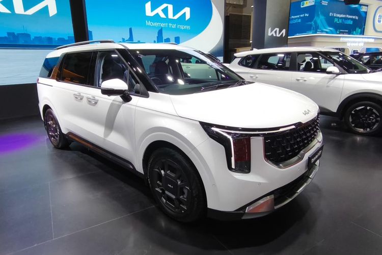 Perang Harga MPV Premium di Atas Rp 1 Miliar di IIMS 2026