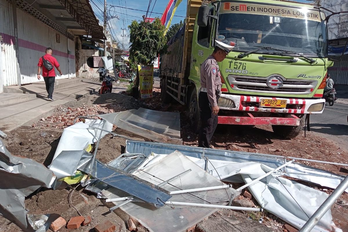 rem blong, teknik pengereman, Rem blong, truk rem blong, salah teknik pengereman, Rem Blong Bisa Terjadi karena Sopir Truk Salah Teknik Mengerem