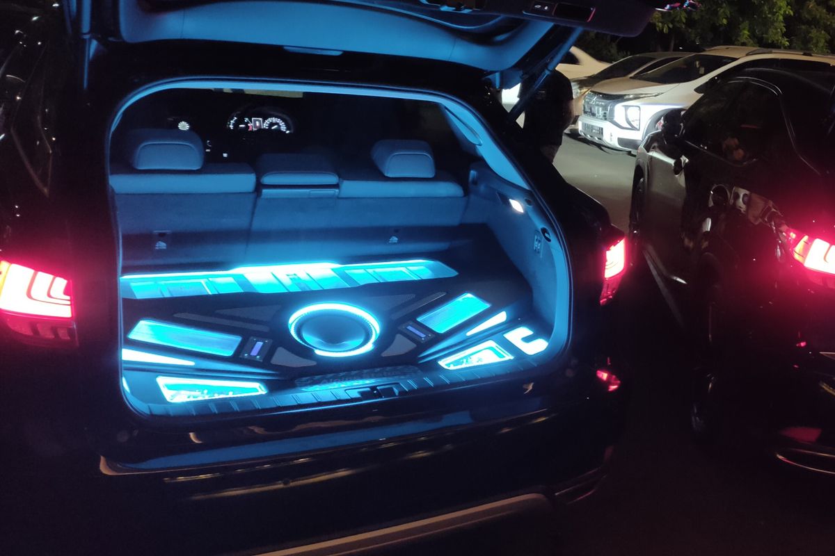 speaker, audio mobil, interior mobil, modifikasi interior mobil, Modifikasi Audio Mobil Tidak Harus Lakukan Ubahan Total