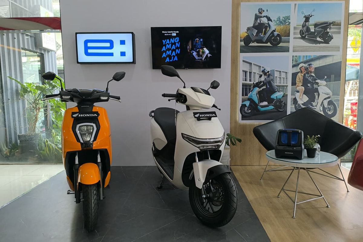 motor listrik, penjualan motor, AISI, Sigit Kumala, Motor Listrik Indonesia Tembus 15.000 Unit di 2025