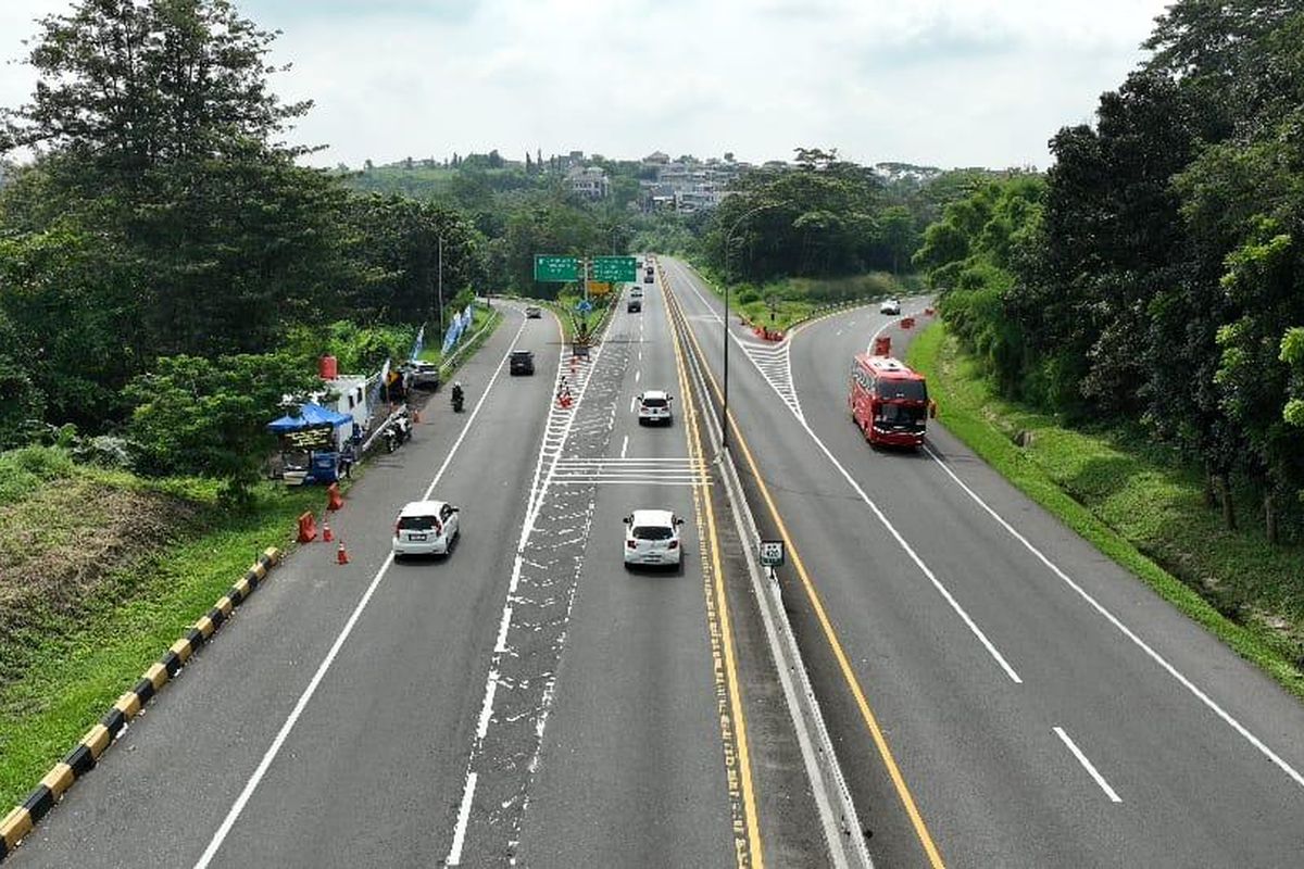 jalan tol, lajur jalan tol, fungsi lajur jalan tol, Fungsi Masing-masing Lajur Jalan Tol, Wajib Diketahui Pemudik