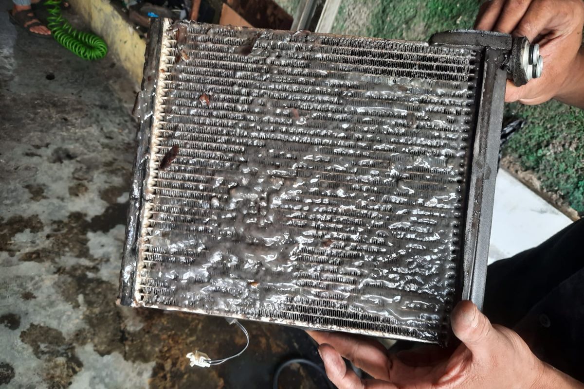 Evaporator, AC mobil, evaporator, AC Mobil, Evaporator AC Mobil, bengkel AC mobil, Rokok Elektrik Bisa Bikin Evaporator AC Mobil Berlendir
