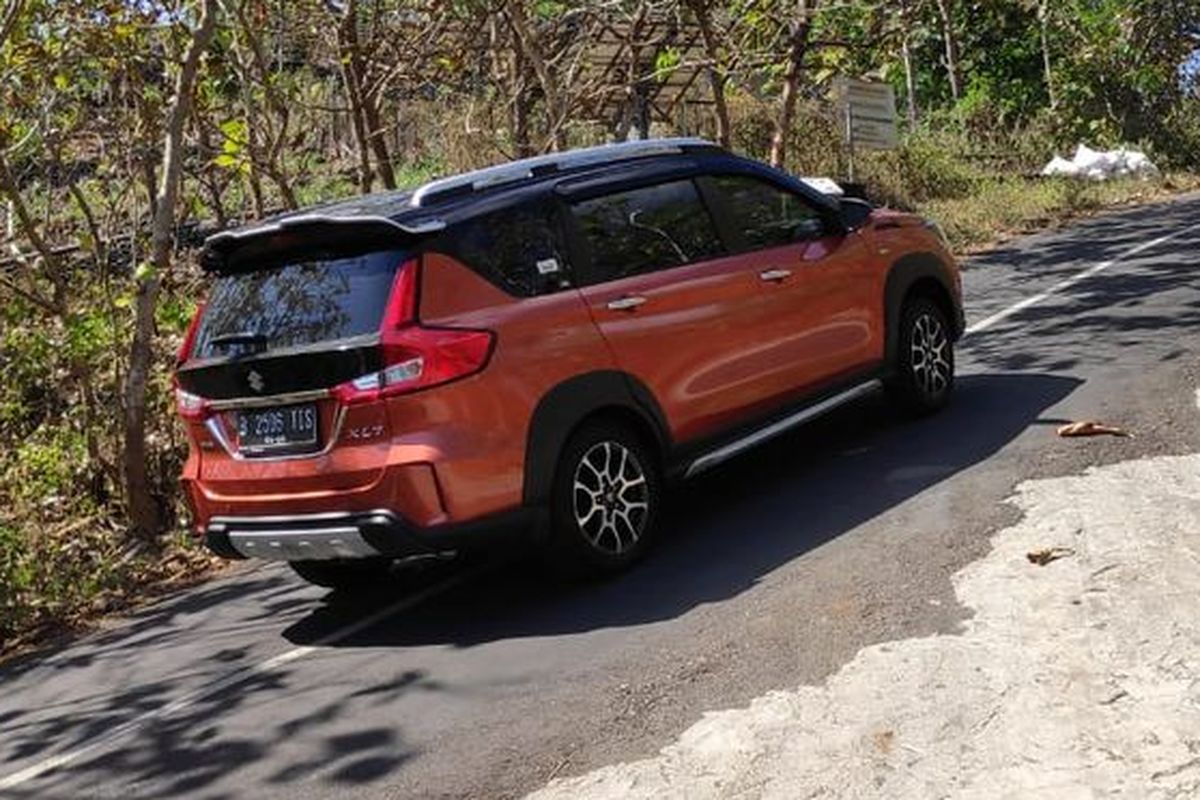 jalan tanjakan, etika berkendara, Kecelakaan lalu lintas, keselamatan berkendara, Prioritas Berkendara di Tanjakan: Apa yang Harus Diketahui?