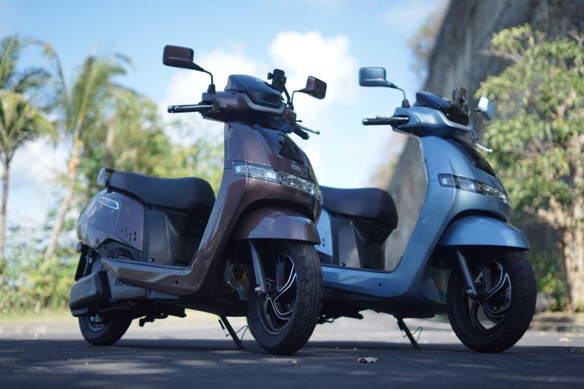 motor listrik, TVS iQube S 2025, harga terjangkau, efisiensi pengisian, TVS iQube S 2025: Harga Turun Drastis dan Performa Meningkat